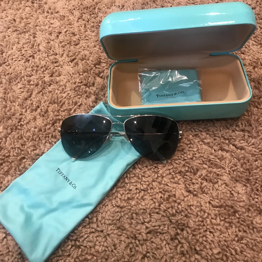 Tiffany & Co. Polarized Aviator’s